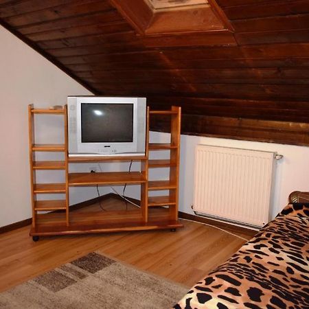 Rustic & Romantic Apartment Braşov Eksteriør billede